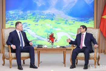 Thủ tướng Phạm Minh Chính tiếp Bộ trưởng Tình trạng khẩn cấp Cộng hòa Belarus.