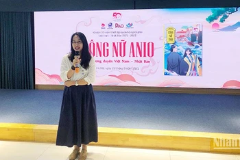 Chị Hoàng Thanh Thủy, Trưởng Ban biên tập sách thiếu nhi của Nhà xuất bản Kim Đồng chia sẻ về cuốn sách trong buổi ra mắt sách.