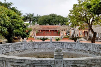 Giếng mắt rồng trước đền thờ Hưng Nhượng Vương Trần Quốc Tảng. (Ảnh: Trang thông tin huyện Vĩnh Bảo)