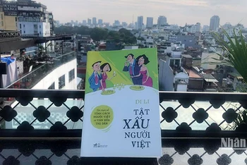 Nữ nhà văn Di Li kể chuyện “tật xấu” của người Việt
