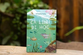 Cuốn "Cá Linh đi học" của tác giả Lê Quang Trạng. (Ảnh: Nhà xuất bản Kim Đồng)