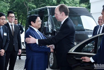 Thủ tướng Phạm Minh Chính đón Chủ tịch Quốc hội Phần Lan Jussi Halla-aho.