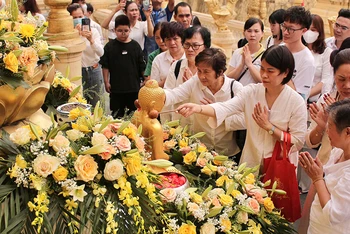 Tái hiện Tết Chôl Chnam Thmay 2024 tại Làng Văn hóa - Du lịch các dân tộc Việt Nam