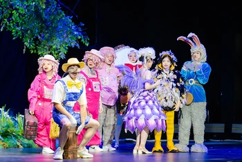 Vở nhạc kịch “Shrek: On National Tour” công diễn tại Hà Nội. (Ảnh: Ban tổ chức)