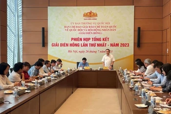 Phó Chủ tịch Thường trực Quốc hội Trần Thanh Mẫn phát biểu kết luận phiên họp.