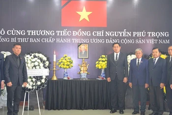 Lễ viếng Tổng Bí thư Nguyễn Phú Trọng được tổ chức trang trọng tại Nam Lào. (Ảnh: Cộng tác viên)