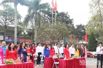 Lễ kết nạp đảng viên cho học sinh lớp 12, Trung học phổ thông Việt Bắc, Thành phố Lạng Sơn, (Lạng Sơn).