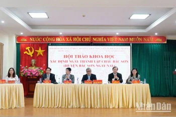 Đại diện các nhà nghiên cứu, nhà khoa học của Trung ương và tỉnh tham dự hội thảo.