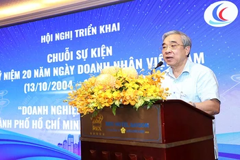 Chủ tịch HUBA Nguyễn Ngọc Hòa giới thiệu những sự kiện, hoạt động chào mừng kỷ niệm 20 năm Ngày Doanh nhân Việt Nam