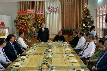 Đồng chí Trần Thanh Mẫn phát biểu chúc mừng Giáng sinh tại Tòa Giám mục Giáo phận Cần Thơ