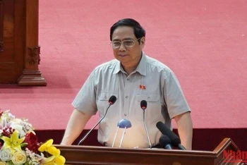 Thủ tướng Phạm Minh Chính tại buổi tiếp xúc cử tri thành phố Cần Thơ.