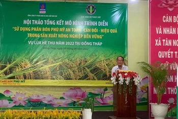 Ông Lê Văn Thiệt-Phó Cục trưởng Cục Bảo vệ thực vật phát biểu tại hội thảo.