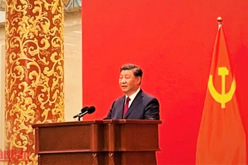 Đồng chí Tập Cận Bình, Tổng Bí thư Ban Chấp hành Trung ương Đảng Cộng sản Trung Quốc phát biểu trong buổi gặp mặt báo chí. (Ảnh: HỮU HƯNG)