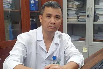 Tiến sĩ, bác sĩ Nguyễn Trung Nguyên, Giám đốc Trung tâm Chống độc, Bệnh viện Bạch Mai.