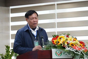Thứ trưởng Y tế Đỗ Xuân Tuyên phát biểu tại đại hội.