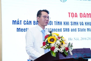 Tiến sĩ Phạm Vũ Hoàng, Phó Tổng cục trưởng Tổng cục Dân số và Kế hoạch hóa gia đình (Bộ Y tế) phát biểu.