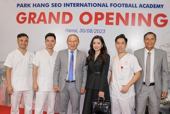 Bác sĩ Việt Nam sẽ chăm sóc sức khỏe cho cầu thủ Học viện bóng đá Park Hang-seo 
