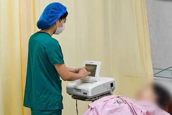 Sản phụ cần được theo dõi thai kỳ tại cơ sở y tế uy tín.