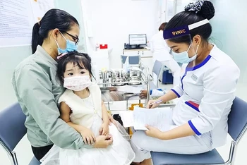 Bộ Y tế vừa có văn bản gửi UBND các tỉnh, thành phố về việc triển khai tiêm vaccine phòng bệnh sởi.