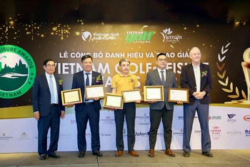 Vietnam Airlines được vinh danh Hãng hàng không có dịch vụ tốt nhất dành cho golfer.