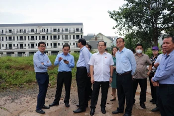 Đoàn đại biểu Quốc hội tỉnh Đồng Nai tiến hành khảo sát hiện trạng dự án Khu dân cư Bình Đa vào ngày 16/8.