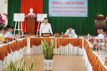 Phó Thủ tướng Trần Lưu Quang phát biểu tại buổi làm việc ở xã Tham Đôn, huyện Mỹ Xuyên, tỉnh Sóc Trăng.