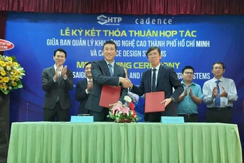 Ký kết thỏa thuận hợp tác giữa Ban Quản lý Khu Công nghệ cao Thành phố Hồ Chí Minh và Cadence Design Systems.