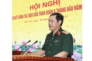 Thượng tướng Vũ Hải Sản phát biểu tại hội nghị.