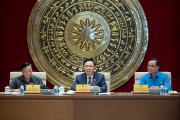 Đồng chí Vương Đình Huệ, Ủy viên Bộ Chính trị, Chủ tịch Quốc hội dự họp và phát biểu chỉ đạo công tác tổ chức Diễn đàn Người Lao động năm 2023.