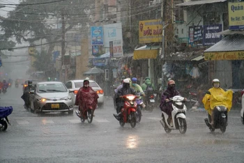 Cảnh báo mưa với cường độ lớn trong một thời gian ngắn gây ngập úng tại các khu đô thị. (Ảnh minh họa)