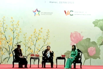 Đồng chí Nguyễn Xuân Thắng phát biểu tại Diễn đàn.