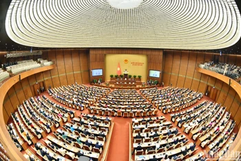 Quang cảnh phiên khai mạc Kỳ họp thứ 6, Quốc hội khóa XV tại Hội trường Diên Hồng, Nhà Quốc hội.