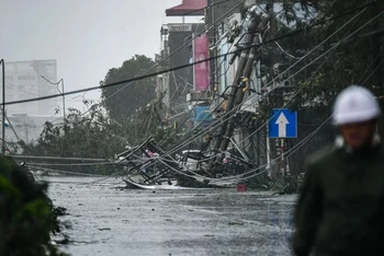 Bão Yagi đổ bộ vào Quảng Ninh chiều 7/9. (Ảnh: THÀNH ĐẠT-SƠN BÁCH)