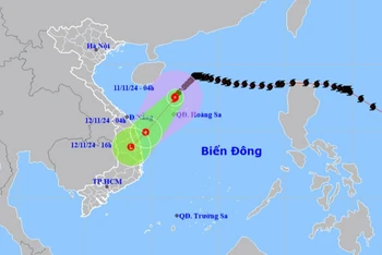 Vị trí và hướng di chuyển của bão số 7 lúc 4 giờ ngày 11/11. (Nguồn: nchmf.gov.vn)