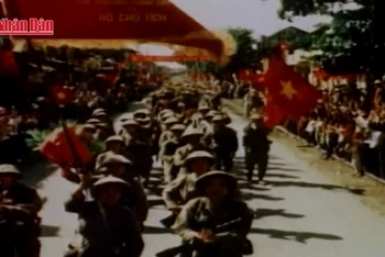 [Video] Phóng sự Chiến tranh Việt Nam: Giải phóng Thủ Đô