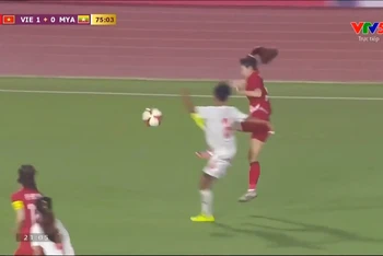 Thanh Nhã ghi siêu phẩm, ấn định tỷ số 2-0 cho đội tuyển bóng đá nữ Việt Nam tại chung kết bóng đá nữ SEA Games 32 giữa Việt Nam và Myanmar. (Nguồn: VTV)