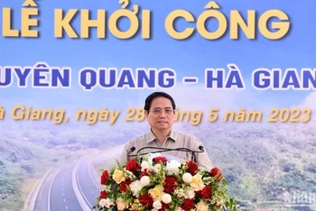 Thủ tướng Phạm Minh Chính phát biểu ý kiến tại Lễ khởi công. (Ảnh: Trần Hải)