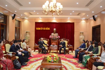 Đại sứ đặc mệnh toàn quyền Trung Quốc tại Việt Nam thăm và làm việc với Thành ủy Đà Nẵng.