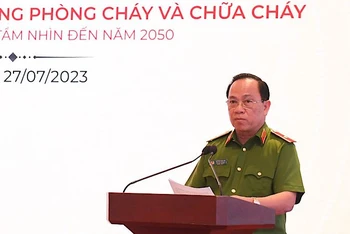 Thiếu tướng Huỳnh Thới An, Phó Cục trưởng Cục Phòng cháy chữa cháy và Cứu nạn cứu hộ công bố Quyết định quy hoạch.