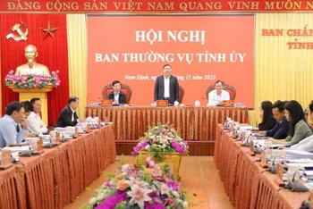 Quang cảnh Hội nghị Ban Thường vụ Tỉnh ủy Nam Định diễn ra ngày 23/11.