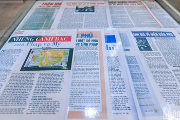 Trong Chiến dịch Điện Biên Phủ, tờ báo nào được tổ chức xuất bản ngay tại mặt trận?
