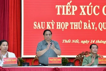 Thủ tướng Phạm Minh Chính tại Hội nghị tiếp xúc cử tri sau Kỳ họp thứ bảy, Quốc hội khoá XV tại quận Thốt Nốt.