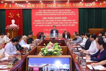 Quang cảnh hội thảo khoa học “Nghiên cứu, vận dụng và phát triển sáng tạo tư tưởng Hồ Chí Minh trong công cuộc xây dựng đất nước và bảo vệ Tổ quốc thời kỳ đổi mới (giai đoạn từ 1986 đến nay, định hướng đến năm 2030 và tầm nhìn đến năm 2045)”.