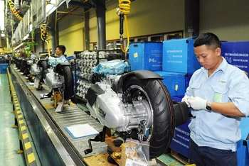 Sản xuất, lắp ráp xe máy tại Công ty TNHH Piaggio Việt Nam, Khu công nghiệp Bình Xuyên, tỉnh Vĩnh Phúc. (Ảnh ĐỨC ANH)