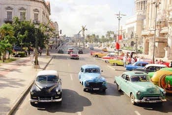 Du lịch là một trong những ngành kinh tế mũi nhọn của Cuba. (Ảnh Intermundial)