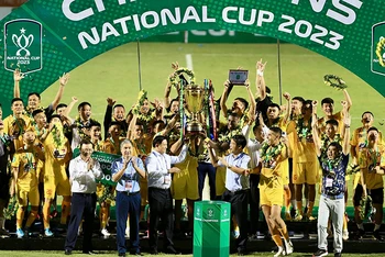Niềm vui của đội bóng Đông Á Thanh Hóa khi đoạt Cúp quốc gia 2023 ngày 20/8 vừa qua. (Ảnh VPF)