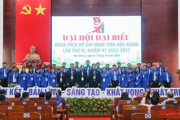 Ra mắt Ban Chấp hành Đoàn Thanh niên Cộng sản Hồ Chí Minh tỉnh Hậu Giang khóa mới.
