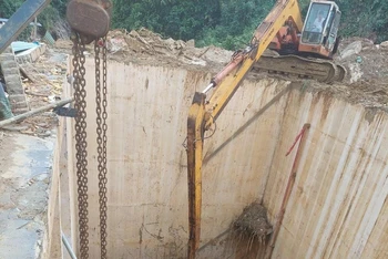 Vị trí tìm thấy thi thể kỹ sư Nguyễn Nhật Nam nằm dưới hầm chứa động cơ tua-bin phát điện sâu 14m.