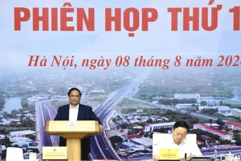 Thủ tướng Phạm Minh Chính chủ trì Phiên họp thứ 13 Ban Chỉ đạo Nhà nước các công trình, dự án quan trọng quốc gia, trọng điểm ngành giao thông vận tải. (Ảnh: TRẦN HẢI)