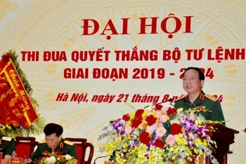 Thượng tướng Trịnh Văn Quyết, Bí thư Trung ương Đảng, Ủy viên Thường vụ Quân ủy Trung ương, Chủ nhiệm Tổng cục Chính trị Quân đội nhân dân Việt Nam phát biểu ý kiến tại Đại hội. 